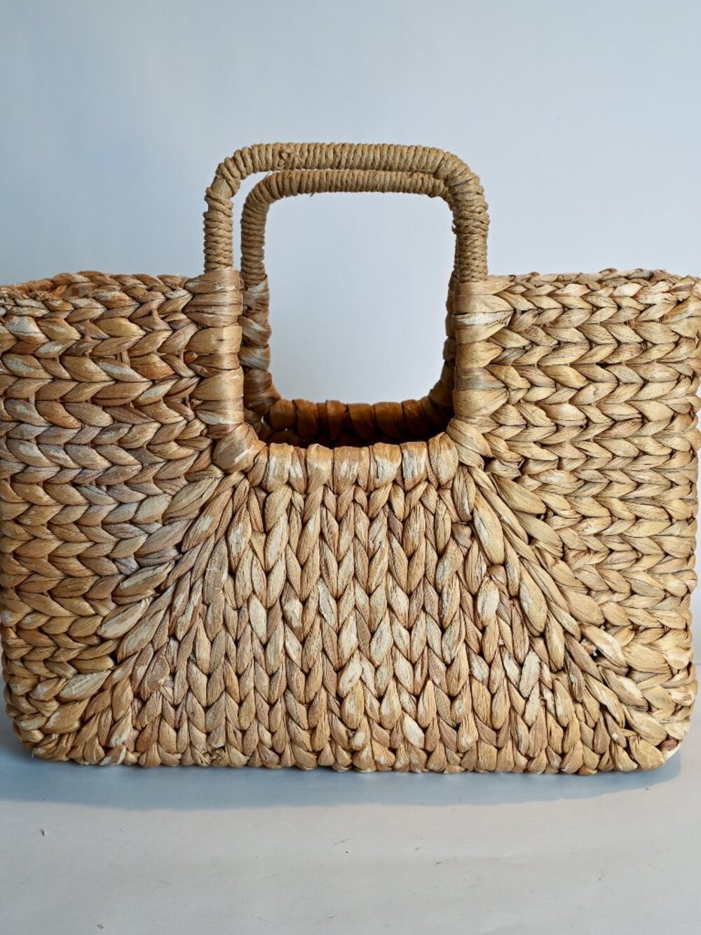 Woven Straw Tote Bag Natural Fiber Structured Boho Coastal Handbag